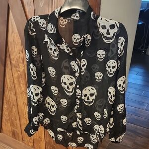 Black Skull Print Woman's Top